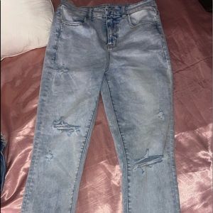 American Eagle size 8 jeans. Regular length.